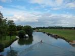 Thames Path walking holiday, England