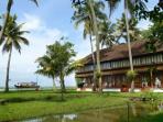 The Golden Chariot luxury train tour in India