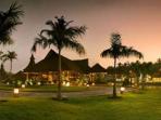 Southern India luxury train tour & beach holiday