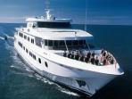 Luxury coastal cruise in Western Australia