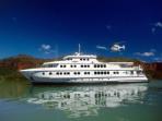 Luxury wilderness cruise in Western Australia