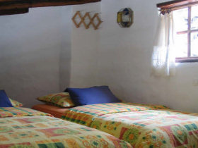 Tenerife holiday apartments, sleeps 2