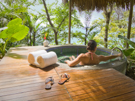 Luxury beach resort in Costa Rica, Arenas del Mar