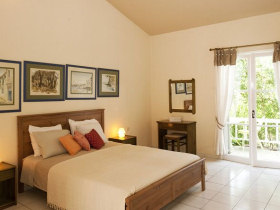 Paxos villa holiday, Loggos Mills