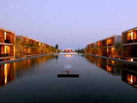 Gulf of Thailand luxury beach resort, Alila Cha Am