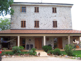 Stone house retreat in Croatia