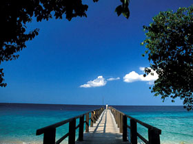 Bali beach resort, Waka Shorea Resort