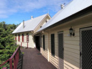 ecolodge buildings