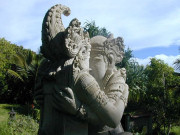 statues, Maui self-catering ecolodge, Hawaii