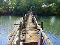 Goa beach house accommodation, Sea Breeze_bridge
