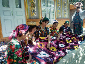 Uzbekistan cultural holiday, people of the Silk Road
