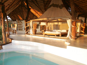 Luxury honeymoon safari in Kenya