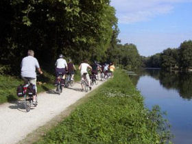 Cycling holiday in Burgundy, France