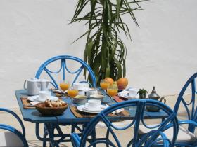 Breakfast - Garden -Terrace