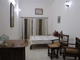 Room Mayur