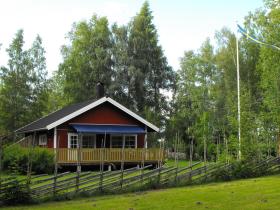 Sandviken lakeside cabin in Sweden