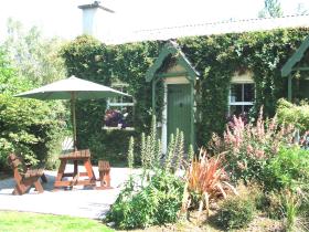 The Cottage self-catering and dog friendly
