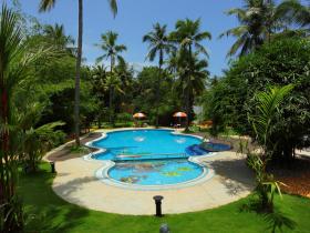 Fragrant Nature Pool
