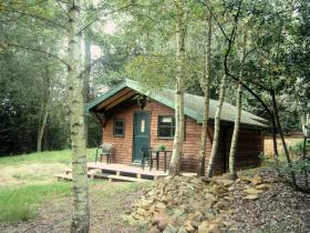 Surrey Hills self catering cabin, England