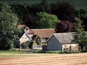 Rural Hampshire self catering cottage, England