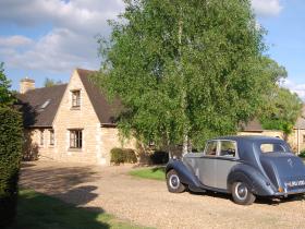Corner Cottage (sleeps 4), Broadway in the Cotswolds AONB