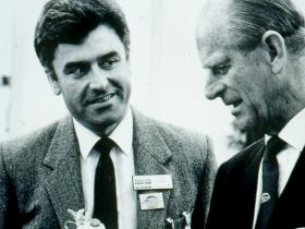 HRH Prince Philip & Colin discuss merits of IoW Garlic