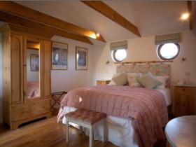 The Stour Bedroom