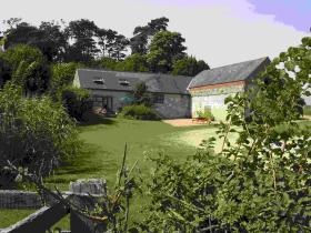 Isle of Wight self catering stone cottage, England