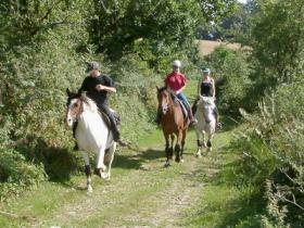More riders from the Auberge