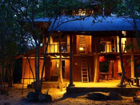 Sri Lanka forest Lodge near Galkadawala