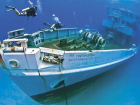 Wreck diving the USS Kittiwake