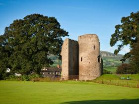 Crickhowell Castle