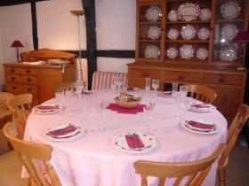 Little Thatch Dining table