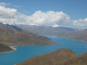 Yamdrok Tso Lake