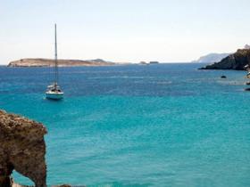 Our sailing boat, Tahita