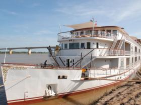 Mekong luxury cruise through Vietnam and Cambodia