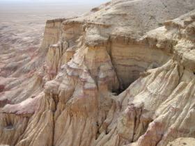 Tsagaan Suvraga in Middle Gobi