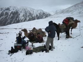Lunch at Yamaatiin pass