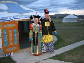 Mongolian king and queen