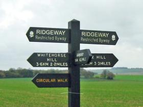 Ridgeway fingerpost