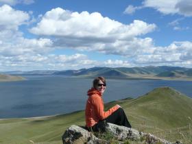 Refresh yourself on an uplifting trek through spectacular Eight Lakes