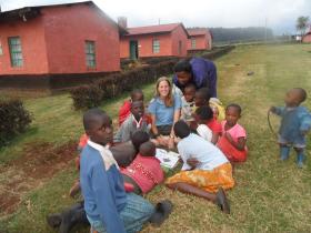 Community gap year volunteering in Kenya