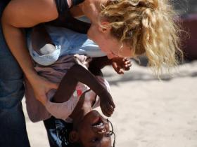 Mozambique teaching and community projects