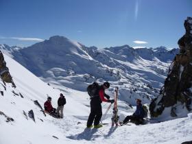 View into the Neouvielle from the Pas de la Crabe