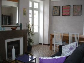 guest lounge