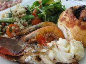 Delicious fresh and healthy meals