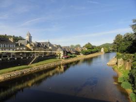 Dordogne cycling tour, France