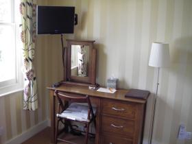 Twin room desk