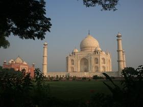 Delhi to Mumbai tours in India