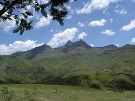 Southern Drakensberg scenery